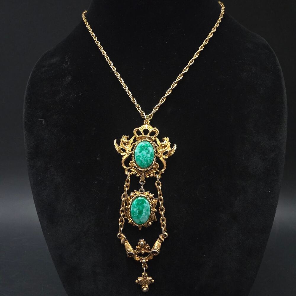 Green Mottled Glass Necklace Dragons Gold Tone Vintage Statement